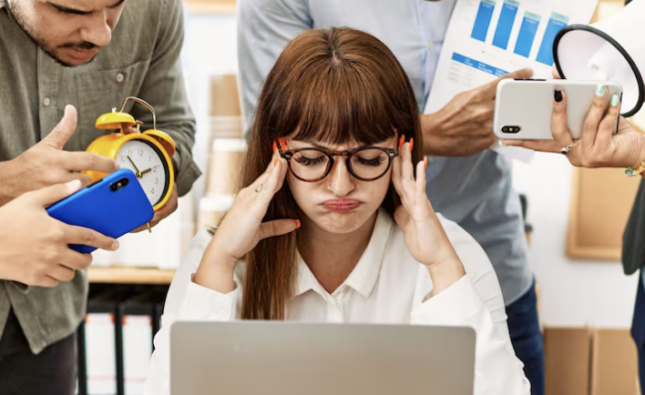 ¿Te distraes fácilmente en el trabajo? Podría ser TDAH. 